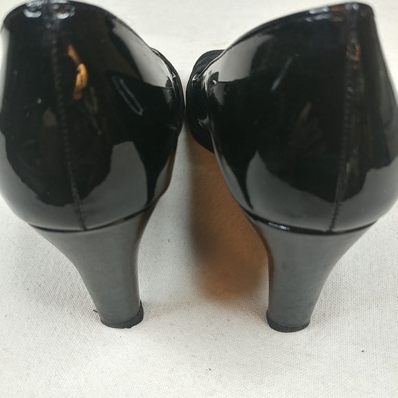 Stuart Weitzman Heels Black Patent Leather Peep To - Picture 4 of 8